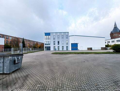 Außenansicht - Gebäude D/ 7 - Halle zum Kaufen in Dessau-Roßlau