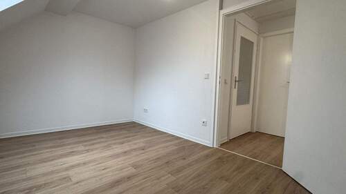 WhatsApp Image 2026-02-19 at 12.58.56 (2).jpeg - 2 Zimmer Etagenwohnung in Saarbrücken