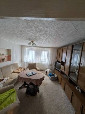 Wohnzimmer - Reihenmittelhaus mit 90,00 m&sup2; in Gerbstedt zum Kaufen