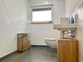 Bad mit Dusche (EG) - 