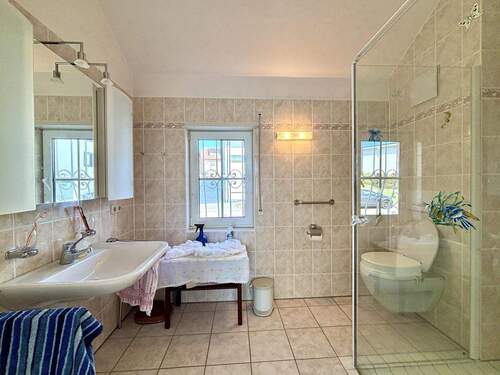 Badezimmer Erdgeschoss - 
