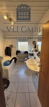EG Bad - Mehrfamilienhaus, Wohnhaus mit 240,00 m&sup2; in Sankt Ingbert / Hassel zum Kaufen