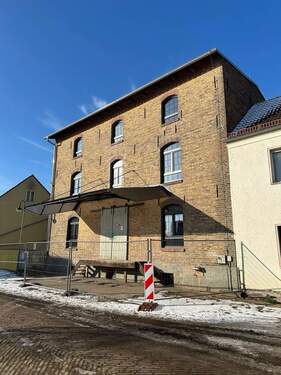 Mühle - Teilsanierter, leerstehender Industriebau Bj um 1900