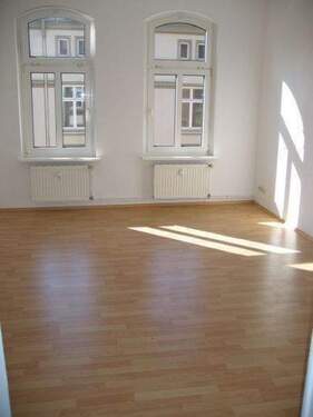 Wohnzimmer - 3 Zimmer Etagenwohnung in Schwerin