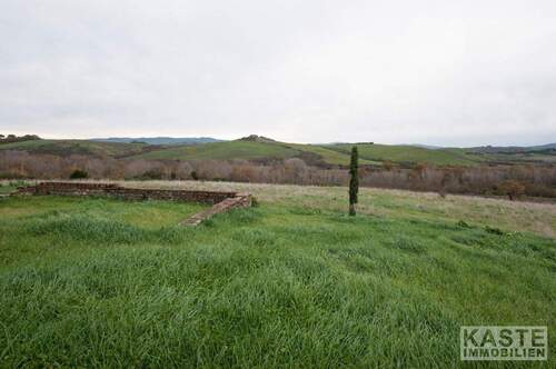 Aussicht - Mehrfamilienhaus, Wohnhaus mit 570,00 m&sup2; in Lajatico zum Kaufen