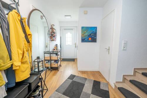 Eingangsbereich - 4 Zimmer Reihenendhaus zum Kaufen in Stade