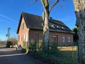 Hauptgeb. Vorder- u. Seitenansicht - 1 Zimmer Mehrfamilienhaus, Wohnhaus in Wißmannsdorf