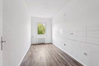 backbone_570742-A_055_WEB.jpeg - 