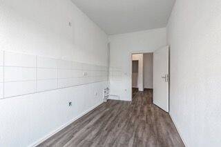 backbone_570742-A_058_WEB.jpeg - 