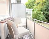 Schlafzimmer - Balkonblick - Etagenwohnung mit 57,70 m² in Hamburg zum Kaufen