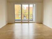 Wohnzimmer - 2 Zimmer Etagenwohnung zur Miete in Hamburg