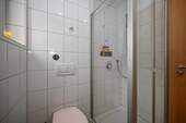 Gäste-WC mit Dusche - 