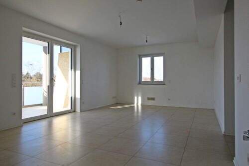 Wohnen - Etagenwohnung mit 63,00 m&sup2; in Ampfing zur Miete