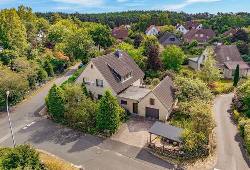 Luftbild - 8 Zimmer Einfamilienhaus zum Kaufen in Kirchlinteln