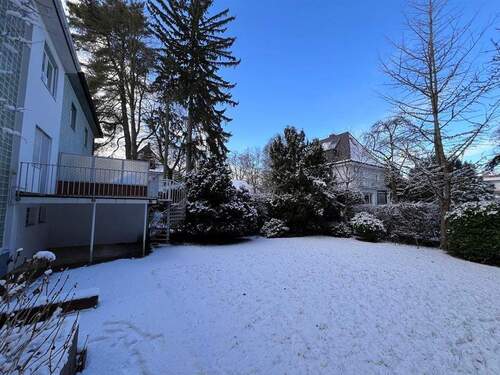 idyllischer, nahezu uneinsehbarer - Doppelhaushälfte mit 158,00 m&sup2; in Nürnberg zum Kaufen