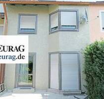 N-Röthenbach West: Modernes RMH mit offenem Wohnbereich, Dachstudio, Garage - Nürnberg Neuröthenbach