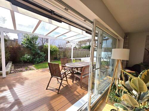 Schiebetüre zur Terrasse - 6 Zimmer Doppelhaushälfte zur Miete in Ottobrunn