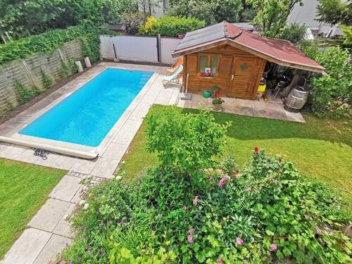 Ruhiger Garten mit Pool - Doppelhaushälfte mit 103,00 m&sup2; in Ottobrunn zur Miete