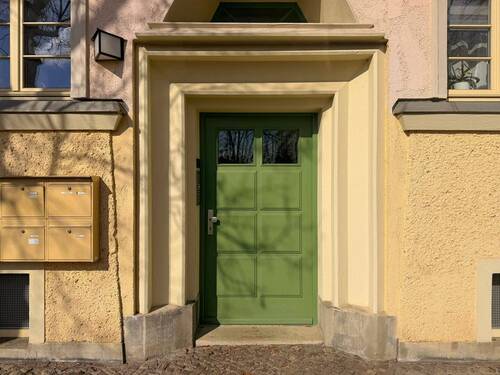 Haustür - 3 Zimmer Etagenwohnung in Leipzig