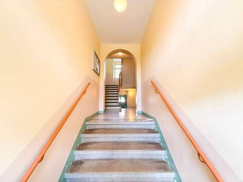 Hauseingang - Etagenwohnung mit 57,40 m&sup2; in Leipzig zum Kaufen