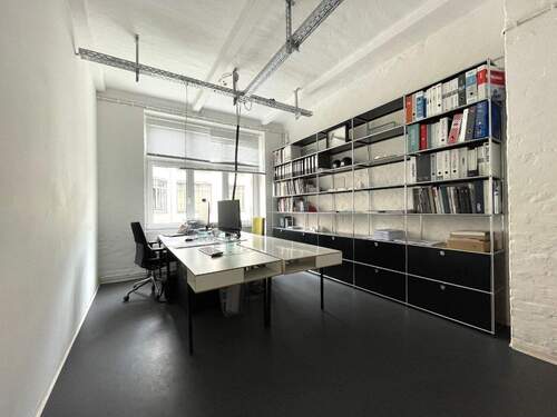 Bürofläche - Freie Arbeitsplätze in hellem Büroloft - All-in-Miete