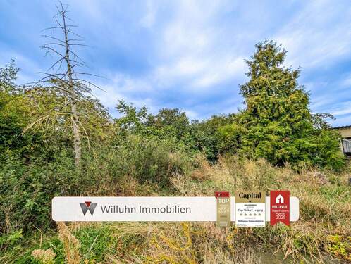 Titel3 - Neu bauen oder alte Bausubstanz verwenden: Idyllisches Grundstück in Alleinlage!