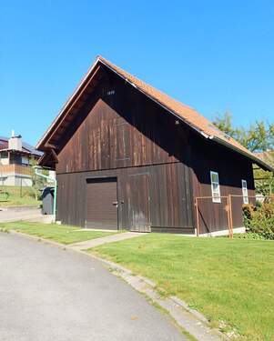 Scheune - (KI generiert) - 6 Zimmer Einfamilienhaus zum Kaufen in Bodelshausen