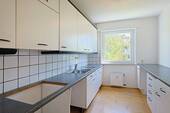 Helle, separate Küche - Etagenwohnung mit 85,00 m&sup2; in Böblingen zum Kaufen