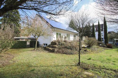 Ansicht Garten - 6 Zimmer Einfamilienhaus zum Kaufen in Nauheim