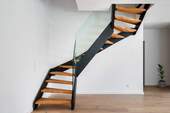 elegante Stahl-/Holztreppe (EG) - 