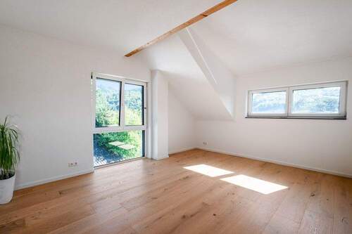 Zimmer 1 (DG) - 