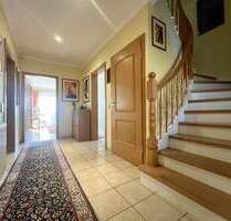 Gepflegtes Einfamilienhaus mit Einliegerwohnung in schöner Waldrandlage - Neunkirchen Innenstadt