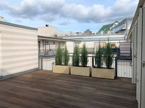 Große Terrasse - *Wunderschöne DG-Wohnung am Hackeschen Markt mit Himmelsblick*