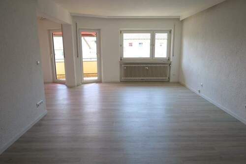 Wohnzimmer - Etagenwohnung mit 85,00 m&sup2; in Albstadt zum Kaufen
