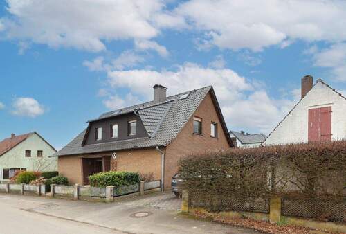 Bild4 - Einfamilienhaus mit 166,00 m&sup2; in Lübbecke zum Kaufen