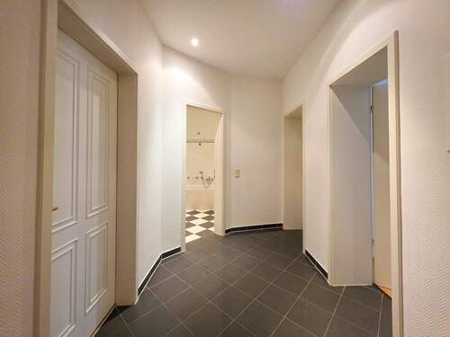 Flur - 3 Zimmer Etagenwohnung in Leipzig