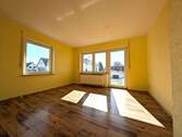 Wohnzimmer - 3 Zimmer Etagenwohnung zum Kaufen in Bibertal