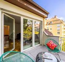 Bestlage Herzogpark: nahe dem Kufsteiner Platz & Isar. Helle 2-Zimmer-DG-Whg mit Dachterrasse & TG. - München Bogenhausen