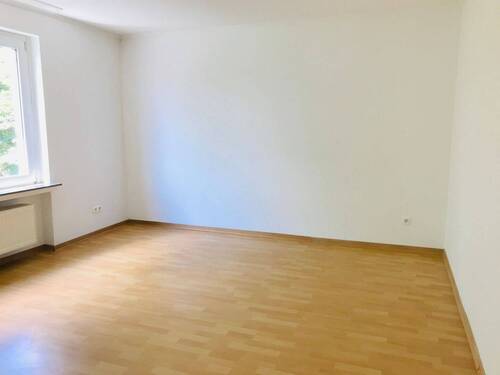 Wohnzimmer - 3 Zimmer Etagenwohnung zur Miete in Bad Gandersheim