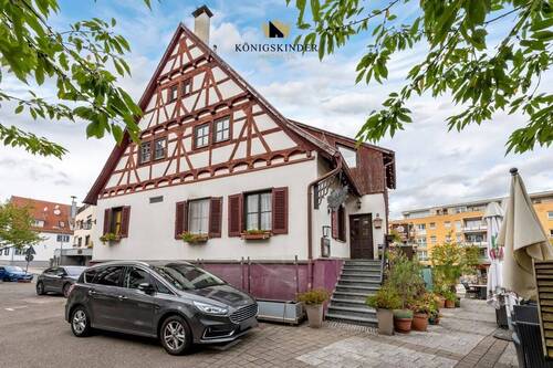 Ansicht - 6 Zimmer Mehrfamilienhaus, Wohnhaus zum Kaufen in Ostfildern