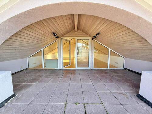 Balkon mit Einblick - Etagenwohnung mit 65,00 m² in Karlsruhe / Neureut zum Kaufen