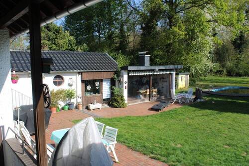 Gartenansicht 1 - 6 Zimmer Mehrfamilienhaus, Wohnhaus in Korschenbroich