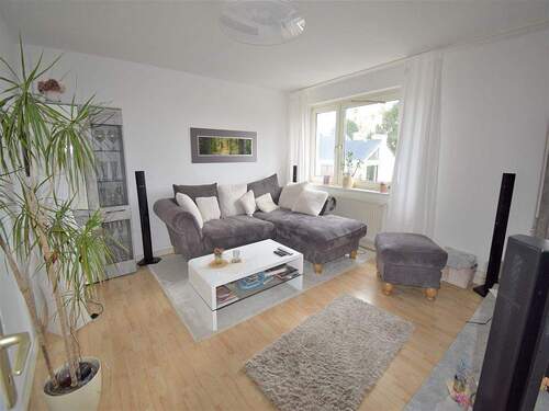 Bild 1 - Metzkausen: 4-Parteien-Haus mit großer Eigentümerwohnung und Garten !