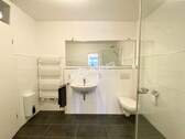 Modernes Badezimmer - 
