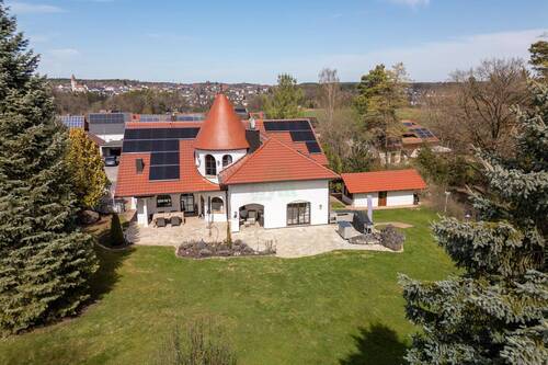 Haus Viehberg Luftbild - 7 Zimmer Einfamilienhaus zum Kaufen in Ammerthal