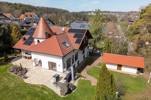 Haus Viehberg Luftbild - 7 Zimmer Einfamilienhaus in Ammerthal