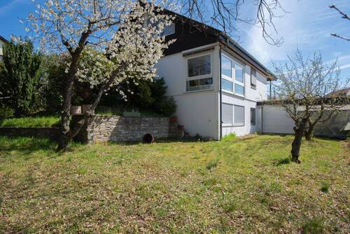 Gartenansicht - 5 Zimmer Einfamilienhaus in Neu-Anspach