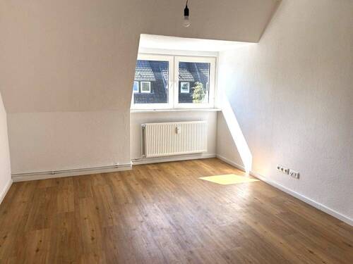 Wohnzimmer - 2 Zimmer Etagenwohnung zur Miete in Bünde