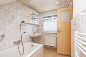 Bad - 5 Zimmer Einfamilienhaus in Berlin