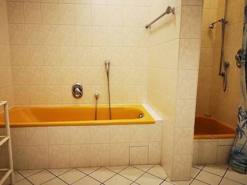 Bad Dusche + Wanne - 